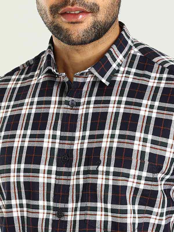 Indian Terrain Men's Regular Fit Half Sleeve Checkered Navy Shirt